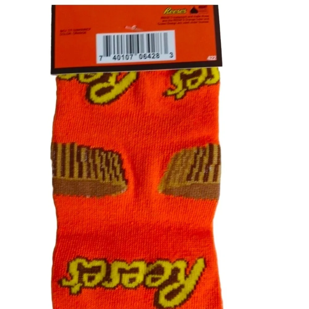 Men Reese’s Novelty Crew Socks Size 6-12 Lot Of 2